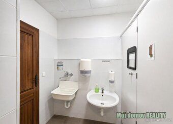 Передача діючого підприємства Кebab and Burger | 75 м² | Прага Чаковіце