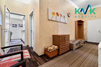 We offer for sale a spacious and modern apartment 4+kk in personal property