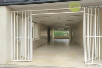 We offer attractive offices for rent in the city center of Sumperk with parking available by the building.
