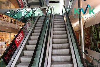 We offer for long-term rent commercial space of size