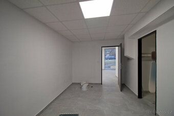 For rent commercial space of 180 m². Store