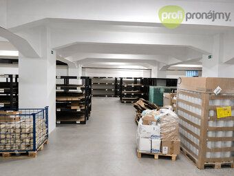 Rent of ground-floor warehouse/retail space 587 m² in Ostrava