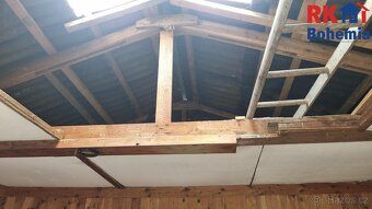 We offer exclusively for sale a very nice and well-maintained semi-basement cottage 1+1 +…