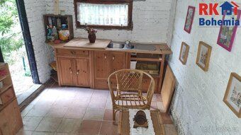 We offer exclusively for sale a very nice and well-maintained semi-basement cottage 1+1 +…