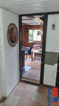 We offer exclusively for sale a very nice and well-maintained semi-basement cottage 1+1 +…