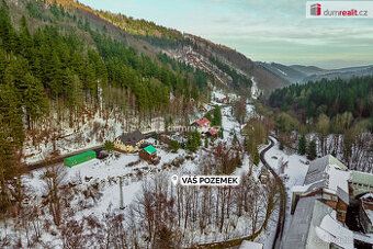Nabízíme k prodeji stavební pozemek o celkové ploše 968 m² v