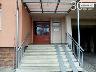 Nabízíme k dlouhodobému pronájmu útulný byt 1+kk o podlahové