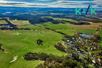 We offer for sale a building plot of land with a total area of 1,124 m²