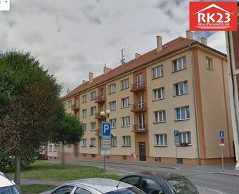 Ev.č. 02136 Nabízíme k pronájmu slunný byt 2+1 s balkonem v 