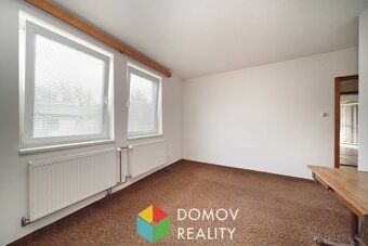 Nabízíme k prodeji samostatně stojící rodinný dům o dispozic