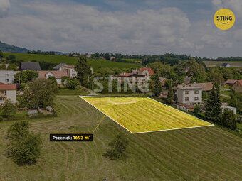 Nabízíme na prodej stavební pozemek o výměře 911m2 v klidné 