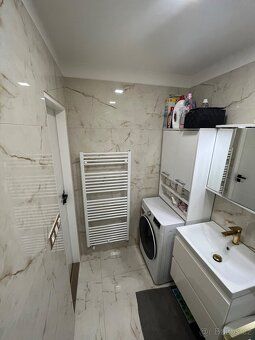 Vlachovice - Zlínský kraj Byt 3+1 , výměra 68m2 , garáž 23m2