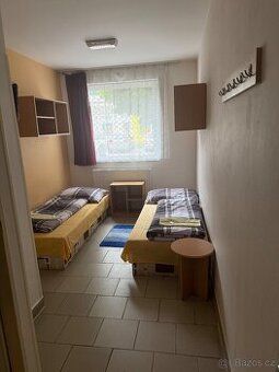Nabízíme k pronájmu útulný, částečně zařízený byt o dispozic