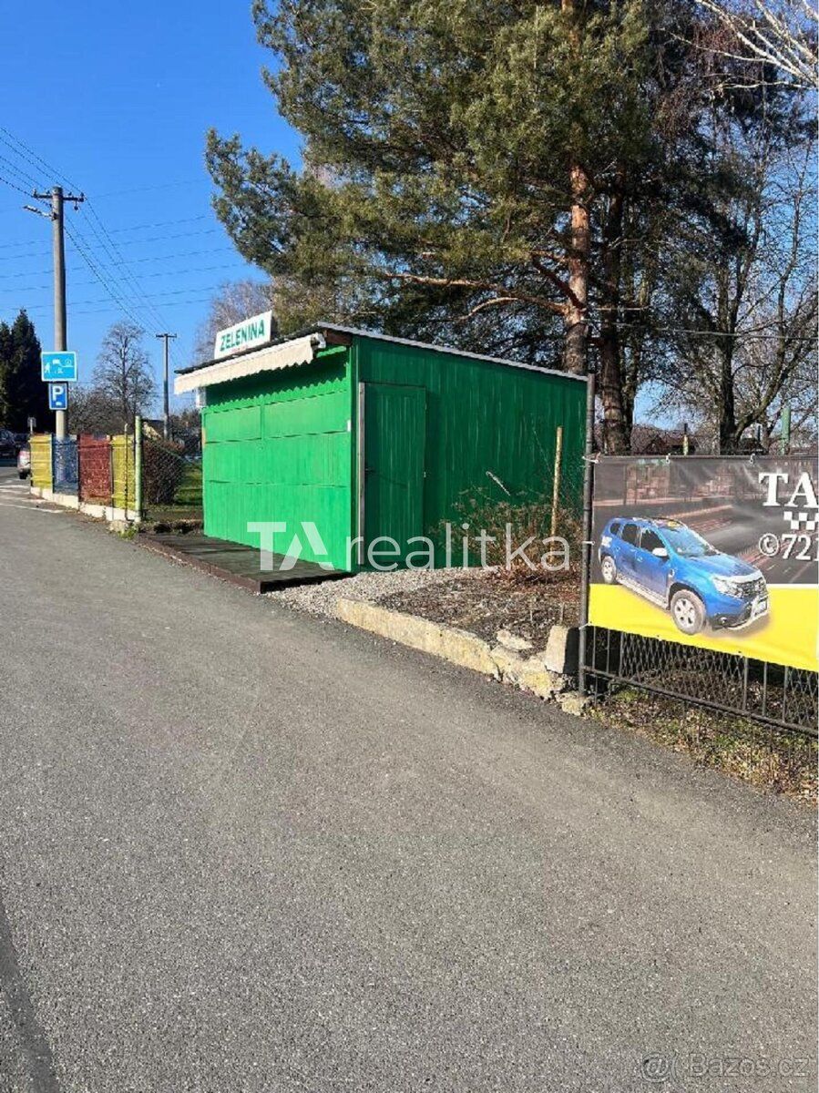 Nabízíme k prodeji nebo k pronájmu prodejní stánek o velikos