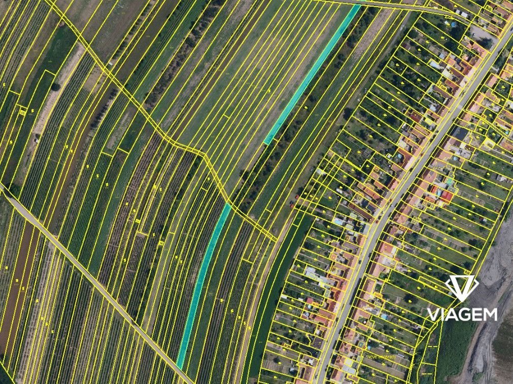 Nabízím k prodeji dva atraktivní pozemky:
Pozemek č. 1: GPS 