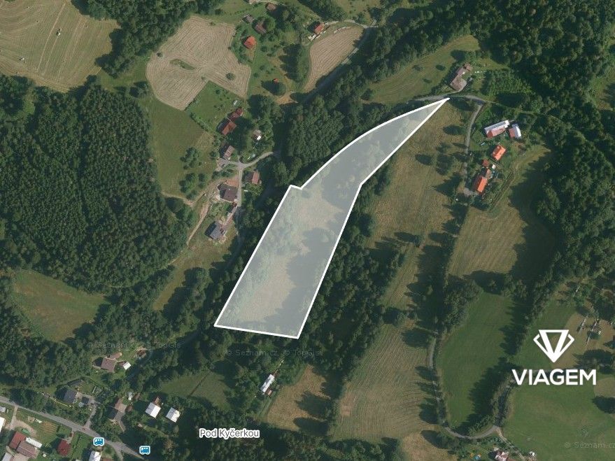 Nabízíme Vám ke koupi pozemek v katastrálním území Valašská 