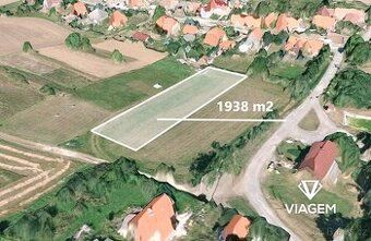 Nabízíme vám příležitost ke koupi zahradního pozemku. Pozeme