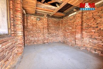 Nabízíme k prodeji rodinný dům v obci Dobřany. Dům je vhodný