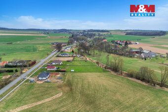 Nabízíme k prodeji rovinatý pozemek o rozloze 1534 m² v klid
