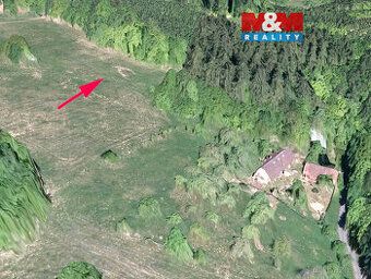 Nabízíme k prodeji prostorný pozemek o výměře 3589 m², nachá