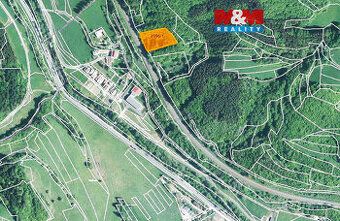 Nabízíme k prodeji prostorný pozemek o výměře 3589 m², nachá