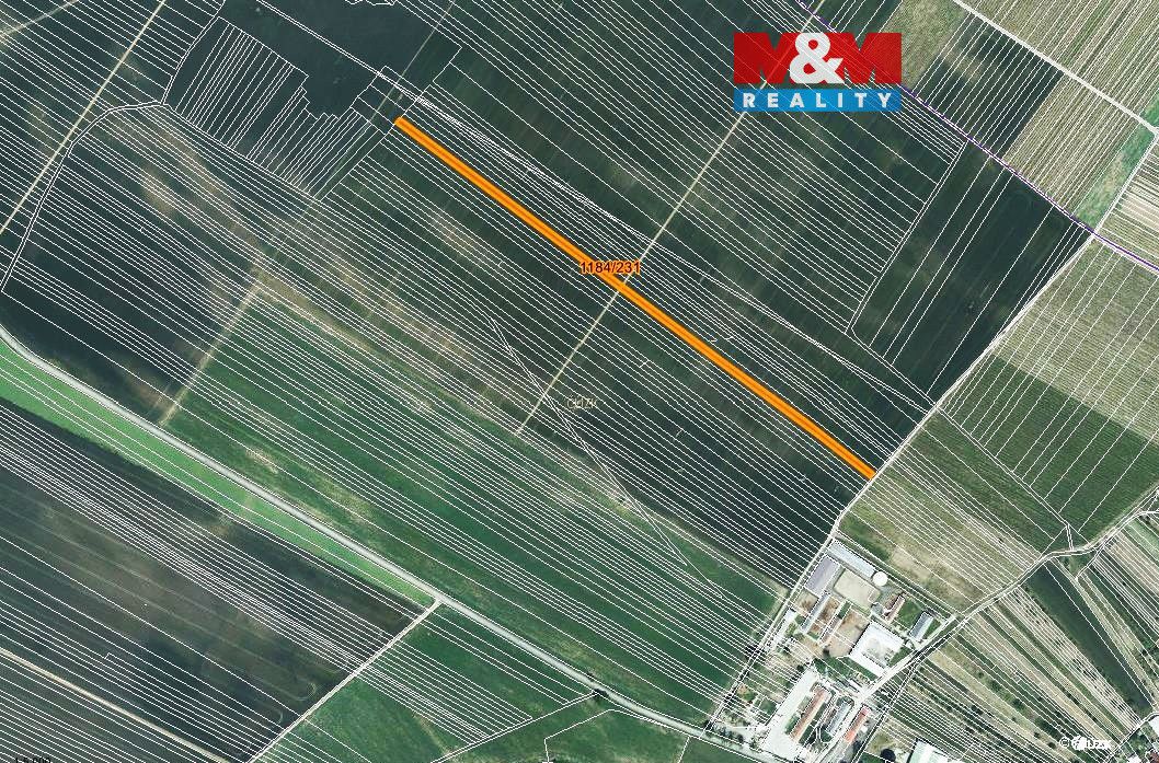 Prodej pozemku o výměře 786 m2 v katastru obce Týnec na Mora