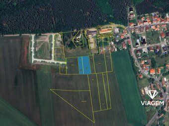 Nabízíme k prodeji spoluvlastnické podíly v obci Zvěřínek, o
