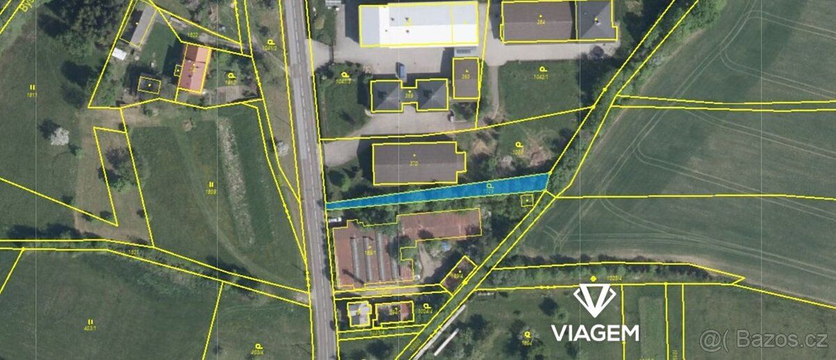 Nabízíme menší parcelu o výměře 399 m², která se nachází v k