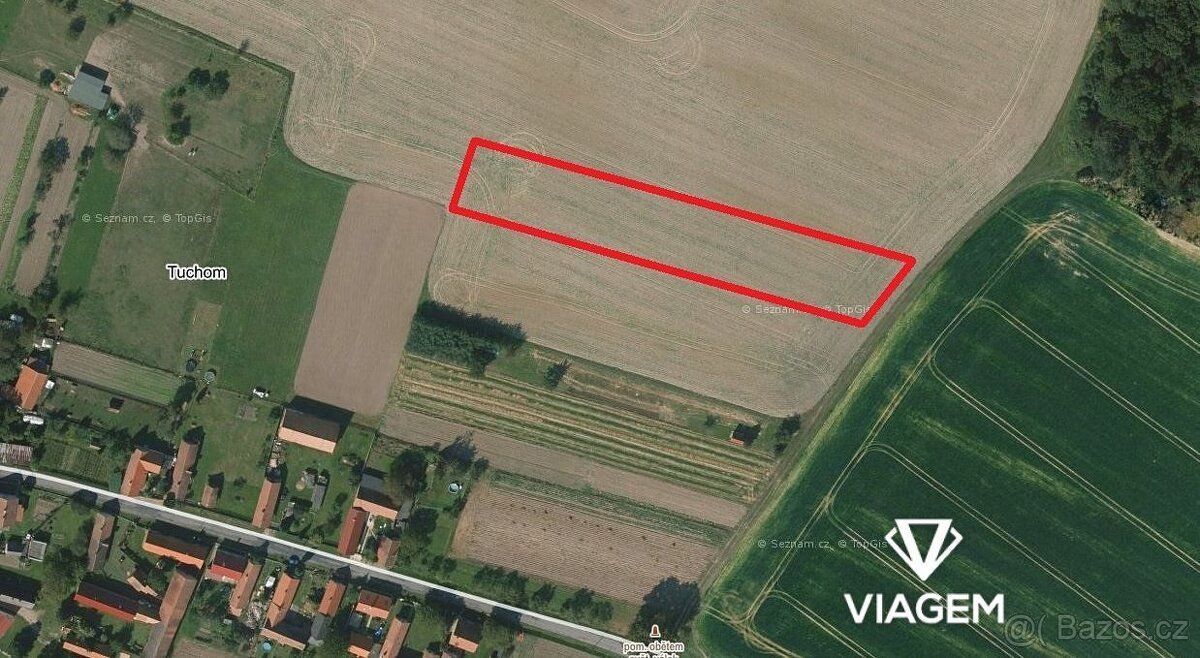 Nabízíme Vám ke koupi pozemek v katastrálním území Tuchom, v