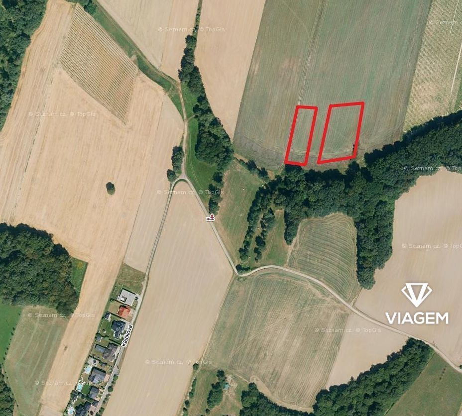 Nabízíme na prodej pozemek o výměře 6173 m² v kat. území Sta