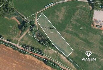 Na prodej: Ideální podíl 1/3 (840 m²) na krásném pozemku 2 5