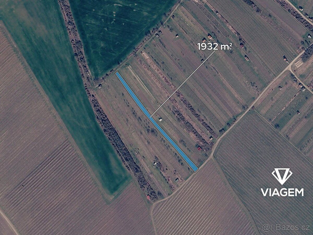 Exkluzivně Vám nabízíme pozemek o výměře 1 932 m² v katastrá