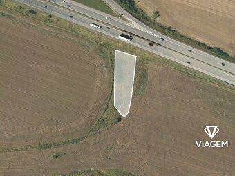 Exkluzivně Vám nabízíme pozemek orné půdy o výměře 2 077 m² 