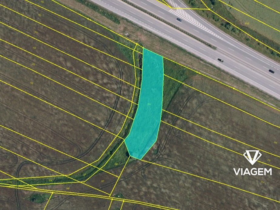 Exkluzivně Vám nabízíme pozemek orné půdy o výměře 2 077 m² 
