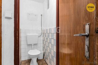 Ve výhradním zastoupení Vám nabízíme prostorný dvoupodlažní 
