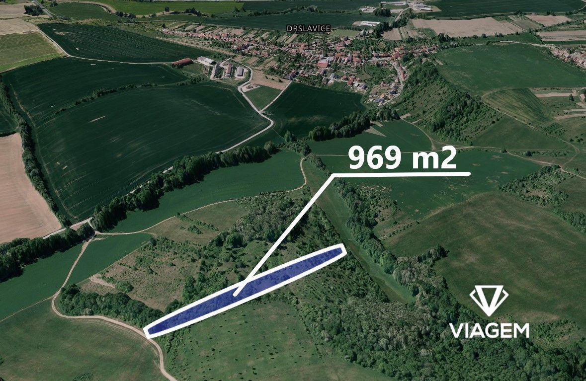 Nabízíme k prodeji pozemek o výměře 969 m² nacházející se v 