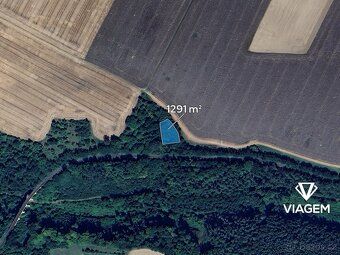 Exkluzivně Vám nabízíme pozemek o výměře 1 291 m² v katastrá