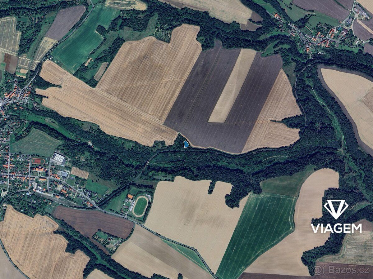 Exkluzivně Vám nabízíme pozemek o výměře 1 291 m² v katastrá