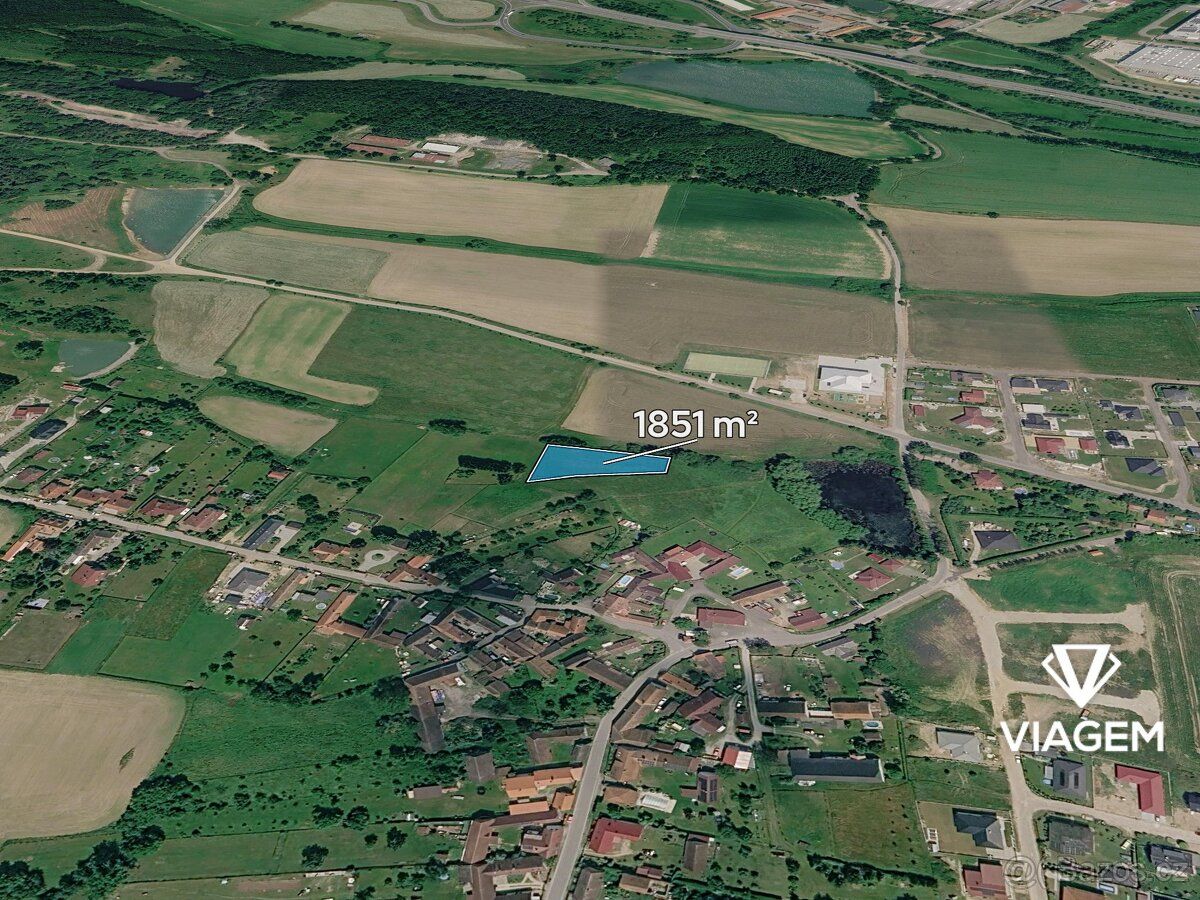 Exkluzivně Vám nabízíme pozemek o výměře 1 851 m² v katastrá