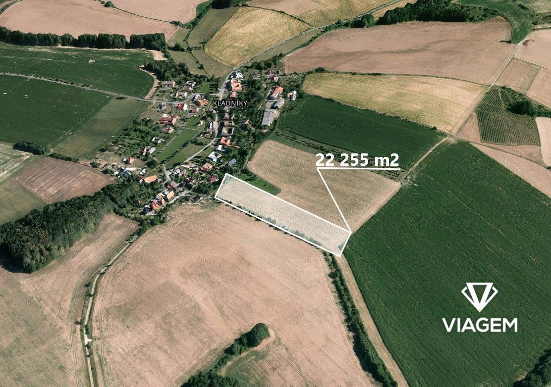 Nabízíme Vám ke koupi pozemek v katastrálním území Kladníky,