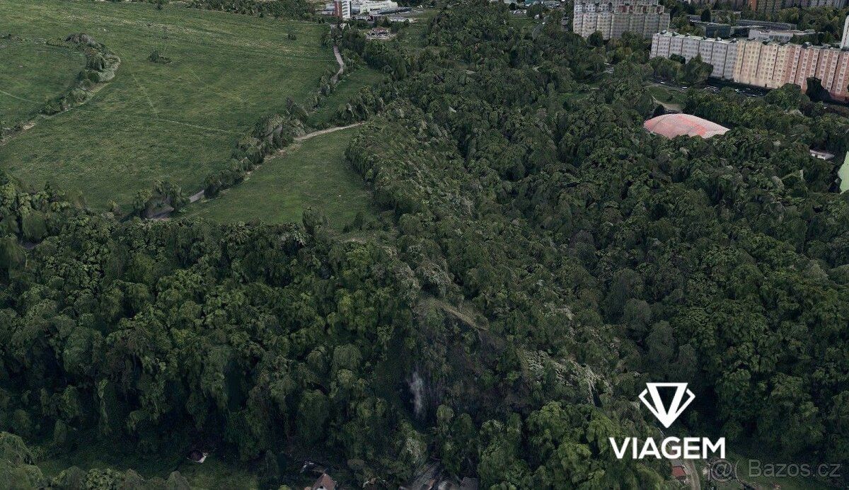 Nabízíme ke koupi pozemek o výměře 15 929 m², který se nachá