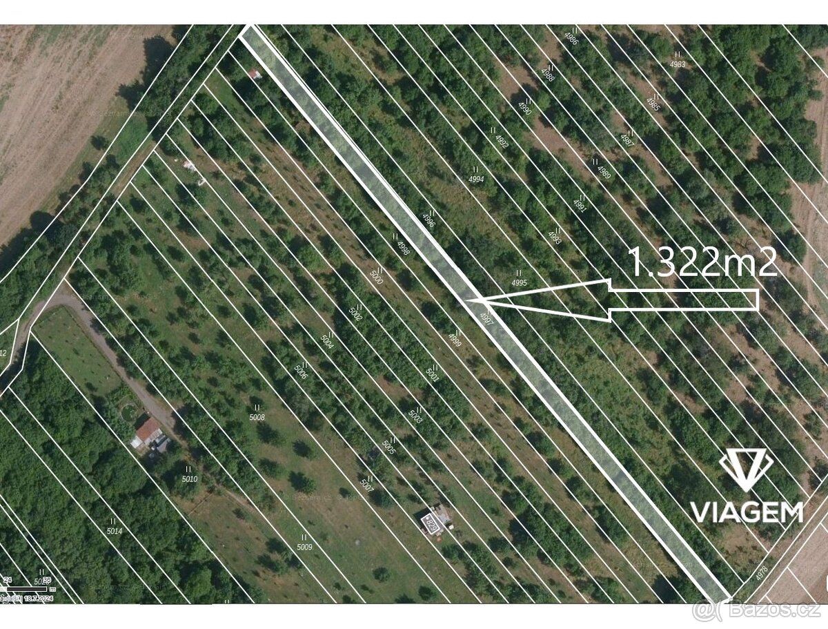 Vaše nová oáza klidu: Krásná zahrádka (1 322 m²) na prodej v