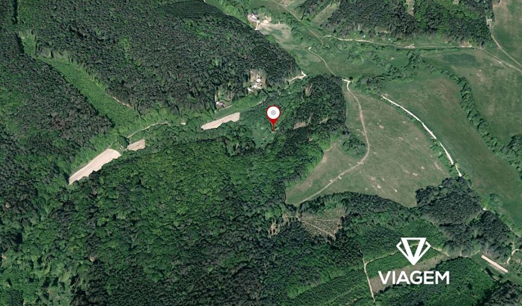 Nabízíme Vám ke koupi pozemek v katastrálním území Březůvky,