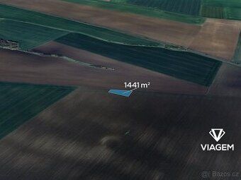 - parc. č. 296 - výměra 6701 m²
Pro komunikaci si prosím při