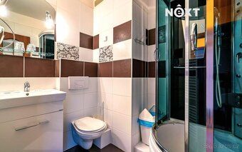 Nabízíme prodej naprosto jedinečného hotelu, tvořícího domin