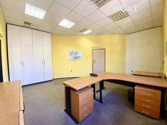 Nabízíme Vám k pronájmu klimatizované kanceláře o ploše cca 