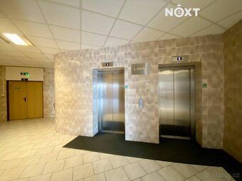 Nabízíme Vám k pronájmu klimatizované kanceláře o ploše cca 