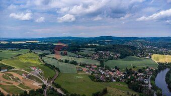 Nabízíme na prodej stavební pozemek o výměře 976 m2, Poříčí 