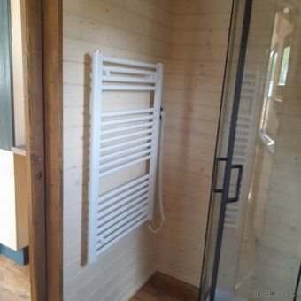 Prodám nový zateplený Tiny house včetně vybavení. Rozvody el