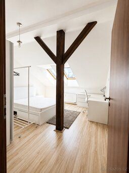 Pronájem podkrovního bytu 2+kk, cca 55 m², Brno – Zábrdovice